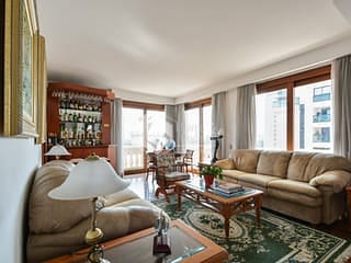 Foto do Apartamento-Apartamento tipo para venda em Pinheiros com 4 quartos, sendo 3 suítes, 246m²