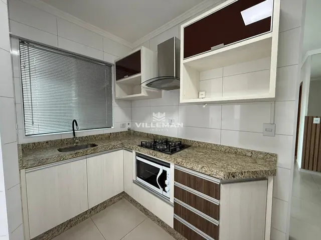 Apartamento com 89m² 2 quartos e 2 banheiros, para alugar, no bairro Zona 01 em Maringá