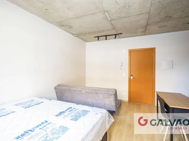 Apartamento 1 quarto e 1 banheiro, para alugar, no bairro São Francisco em Curitiba