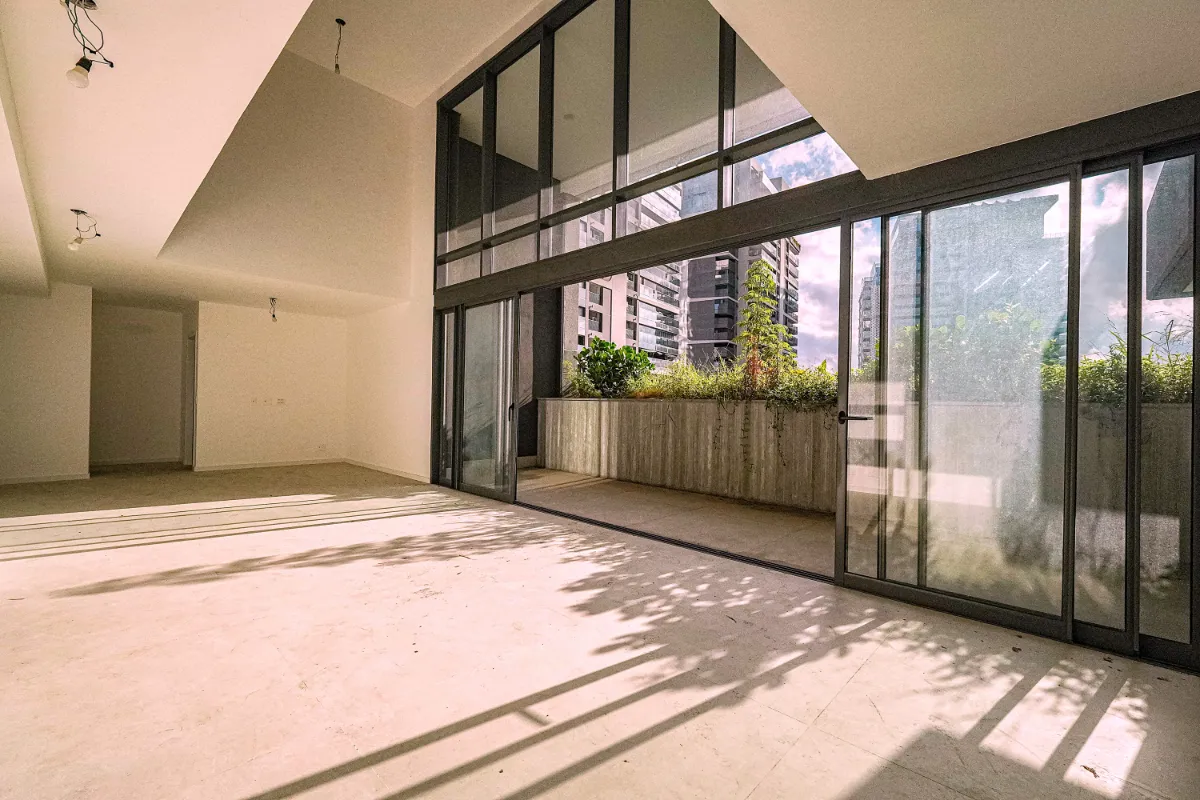 Duplex para venda em Jardim Fonte do Morumbi com 4 quartos, sendo 4 suítes, 325m²