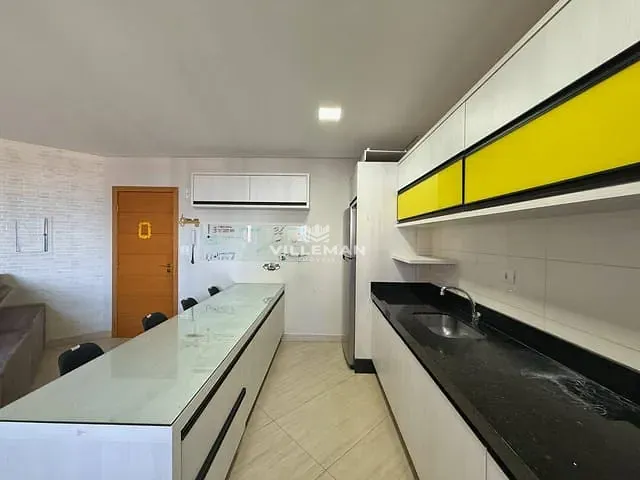 Apartamento com 110m² 2 quartos e 2 banheiros, à venda, no bairro Zona 07 em Maringá