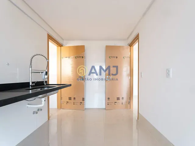 Apartamento 3 quartos e 4 banheiros, à venda, no bairro Setor Marista em Goiânia