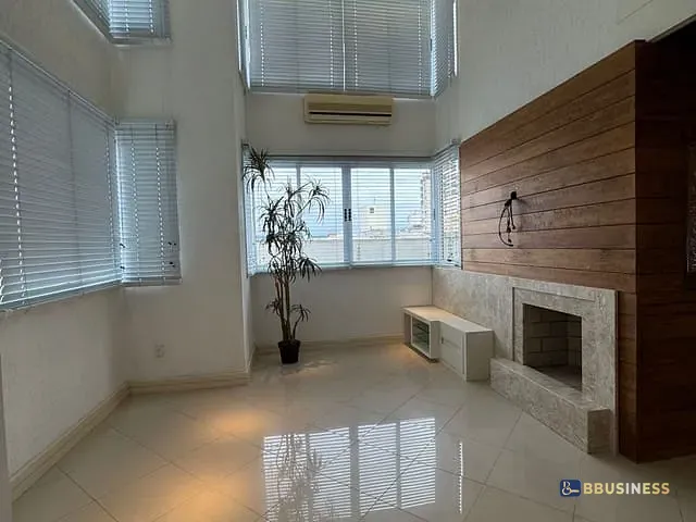 Apartamento 1 quarto e 1 banheiro, à venda, no bairro Bela Vista em Porto Alegre