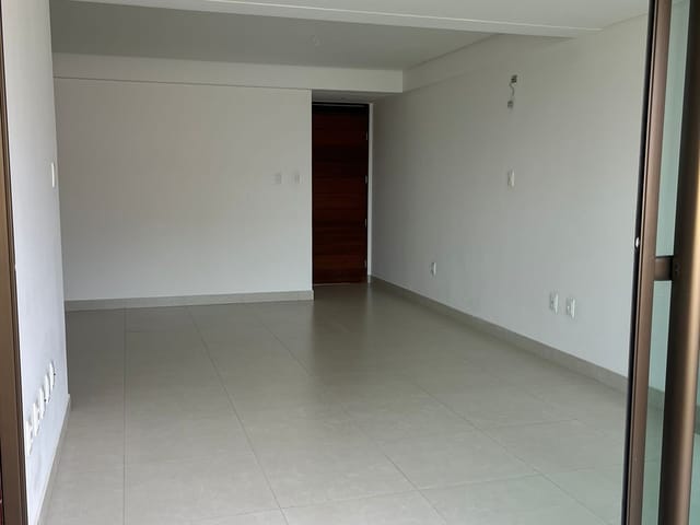 Apartamento 4 quartos e 4 banheiros, à venda, no bairro Cabo Branco em João Pessoa