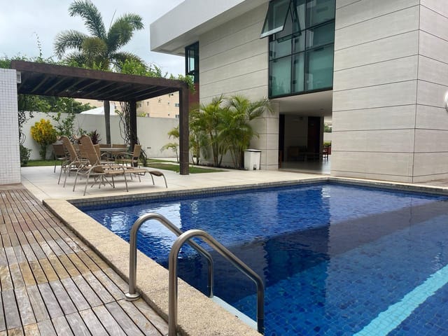 Apartamento 4 quartos e 4 banheiros, à venda, no bairro Cabo Branco em João Pessoa