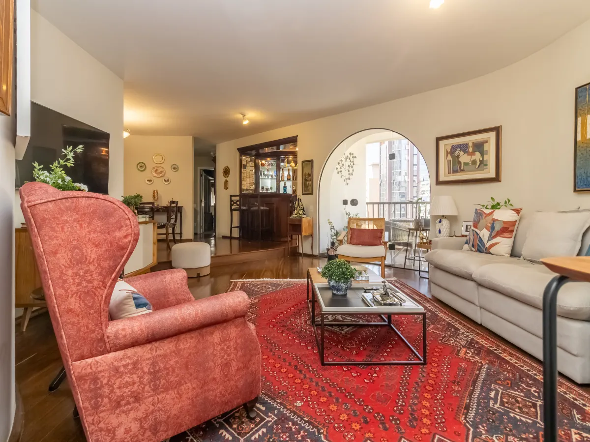 Apartamento para venda em Moema com 4 quartos, sendo 1 suíte, 170m²