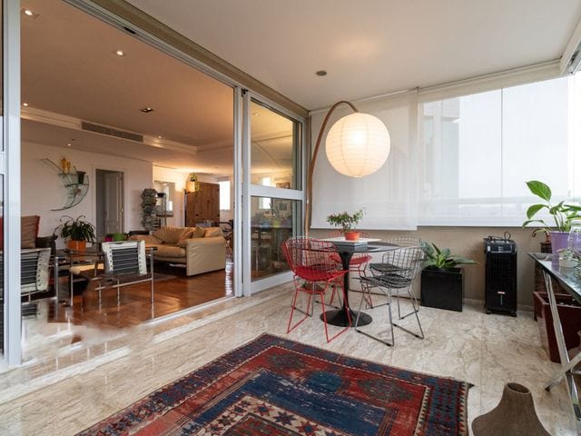 Foto do Apartamento - Apartamento novo de Alto padrão ao lado do Parque Villa Lobos com 4 suítes, 5 vagas de garagem e varanda espaçosa no 4º andar. | Vista Livre