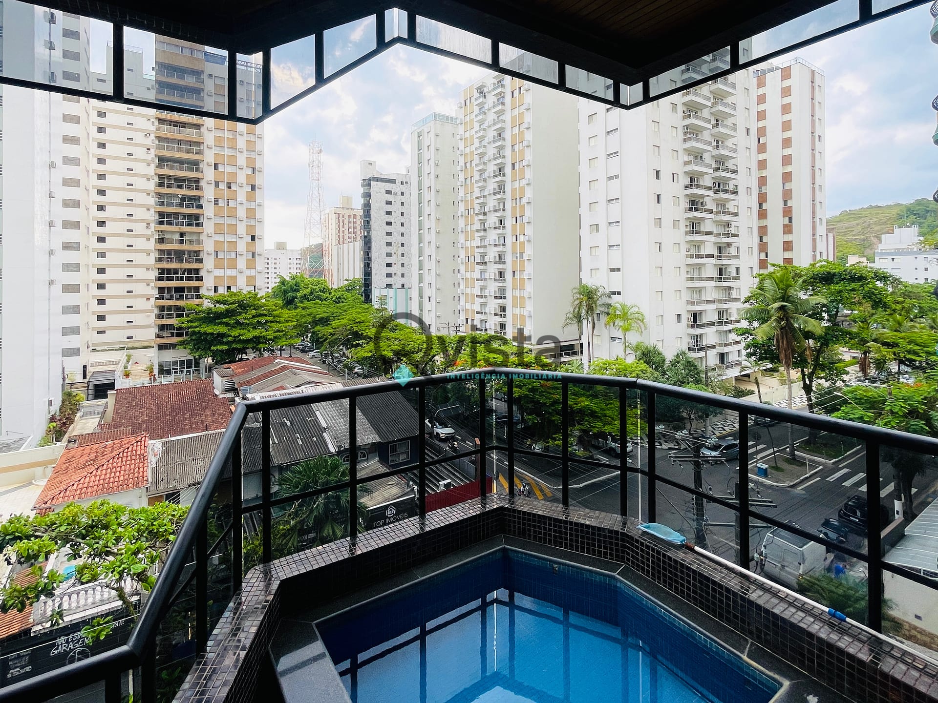 Apartamento, 5 quartos, 220 m² - Foto 1