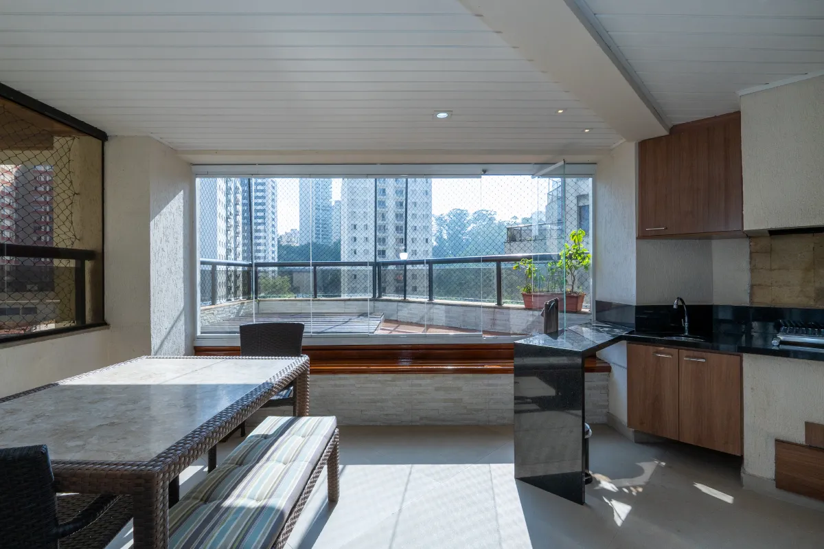 Apartamento para venda em Vila Andrade com 4 quartos, 213m²