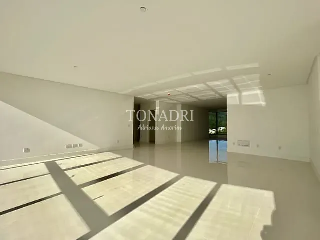 Apartamento com 355m² 4 quartos e 5 banheiros, à venda, no bairro Barra Sul em Balneário Camboriú