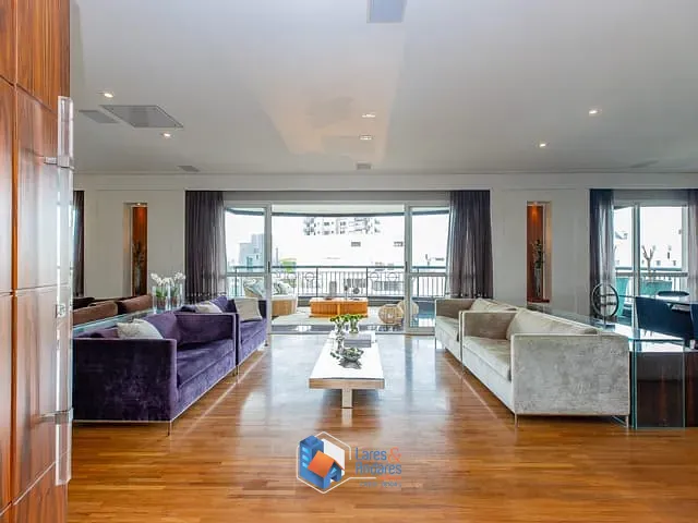 Apartamento com 301m² 3 quartos e 6 banheiros, à venda, no bairro Moema em São Paulo