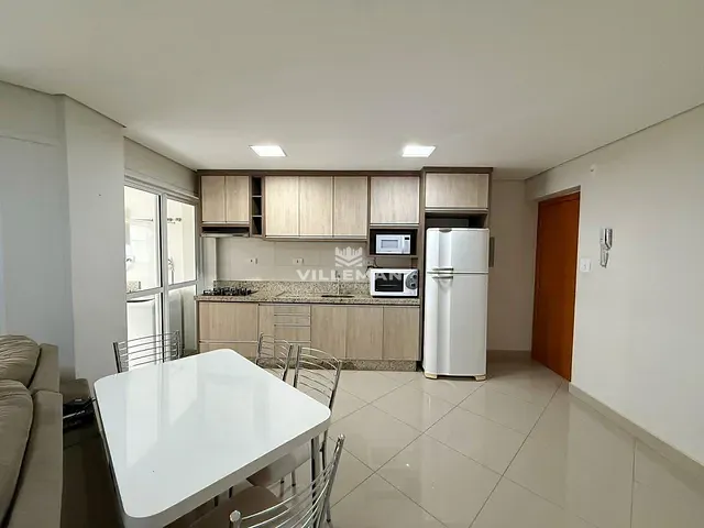 Apartamento com 98m² 2 quartos e 2 banheiros, para alugar, no bairro Zona 07 em Maringá