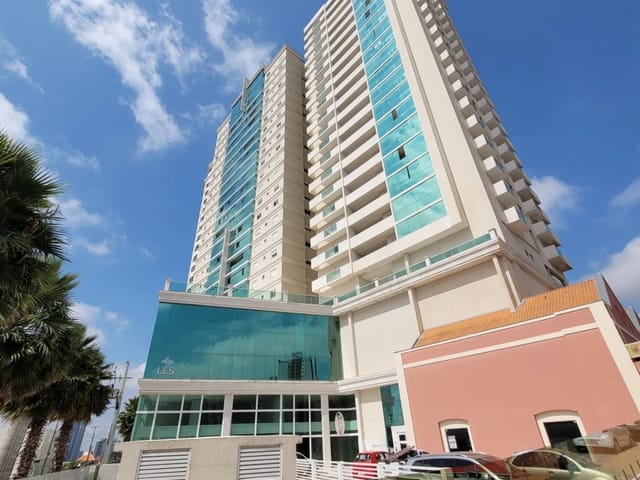 Apartamento com 153m² 2 quartos e 2 banheiros, à venda, no bairro Centro em Ponta Grossa