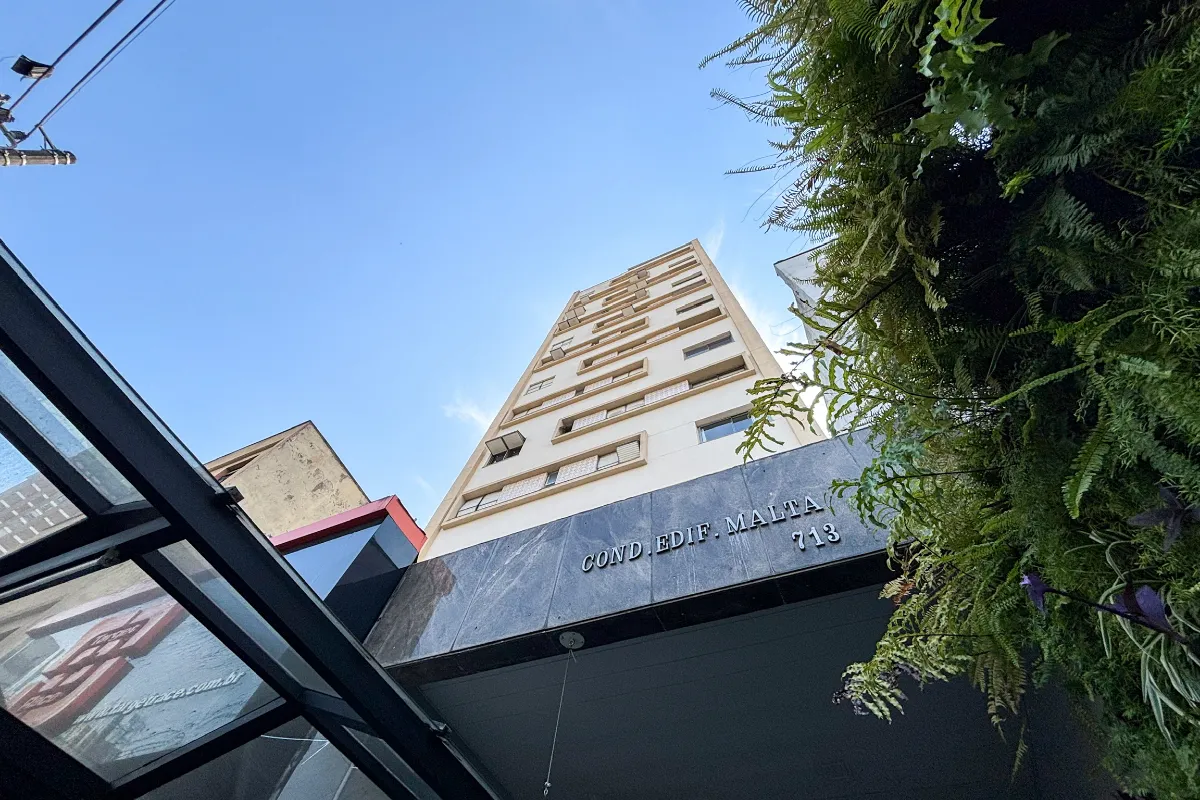 Apartamento para venda em Vila Nova Conceição com 2 quartos, 68m²