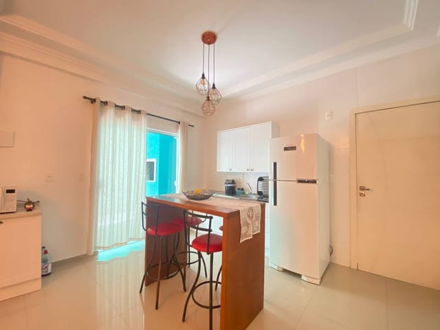 Apartamento 2 quartos e 2 banheiros, à venda, no bairro Ingleses do Rio Vermelho em Florianópolis