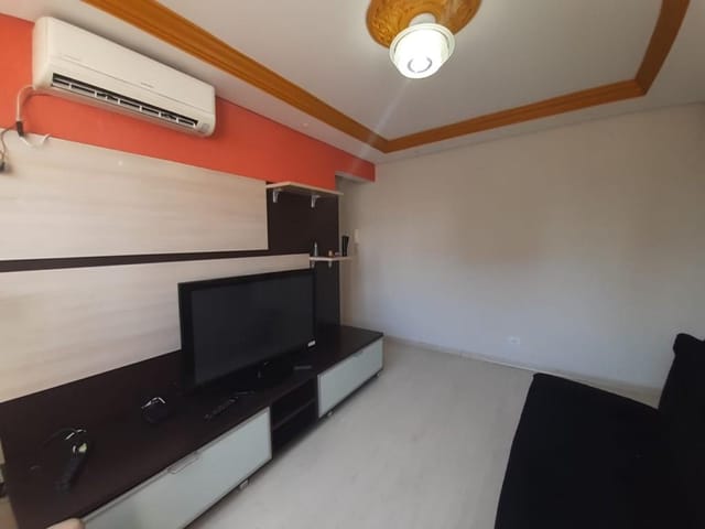 Apartamento 1 quarto e 1 banheiro, para alugar, no bairro Centro em Curitiba
