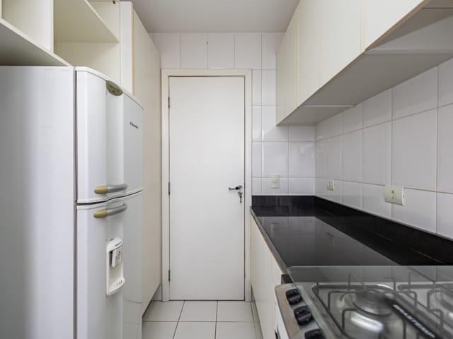 Apartamento 2 quartos e 2 banheiros, para alugar, no bairro Alto da Rua XV em Curitiba