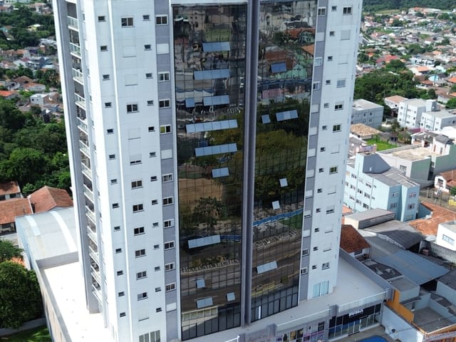 Apartamento com 360m² 3 quartos e 5 banheiros, à venda, no bairro Olarias em Ponta Grossa