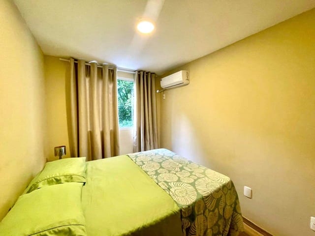 Apartamento 2 quartos e 1 banheiro, à venda ou para alugar, no bairro Vargem Grande em Rio de Janeiro