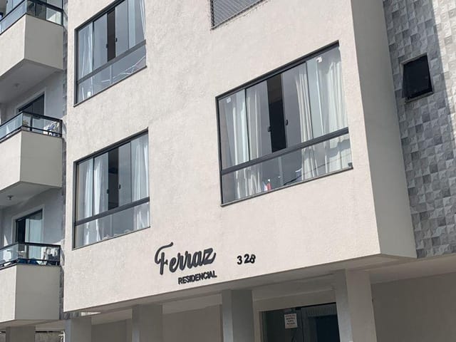 Apartamento 2 quartos e 1 banheiro, à venda, no bairro Ingleses do Rio Vermelho em Florianópolis