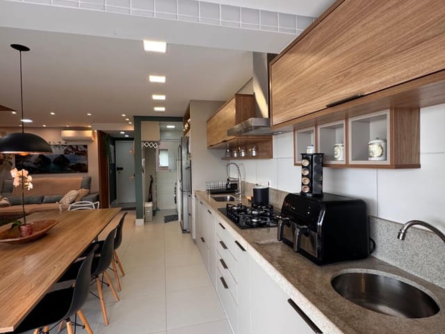 Apartamento 3 quartos e 2 banheiros, para alugar, no bairro Centro em Bertioga