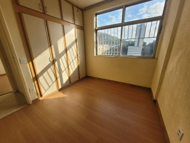 Foto do Apartamento - Apartamento para Locação 3 Quartos, 1 Suíte, no Fonseca, Niterói - RJ | SelfSpin