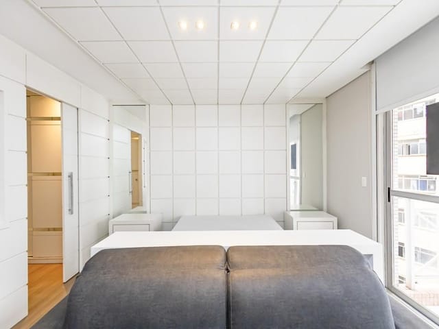 Apartamento 1 quarto e 1 banheiro, para alugar, no bairro Centro em Curitiba