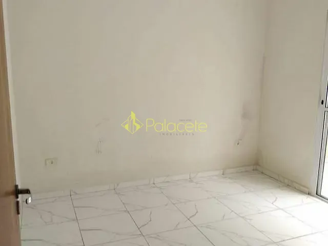 Apartamento 2 quartos e 1 banheiro, à venda, no bairro Residencial Pasin em Pindamonhangaba