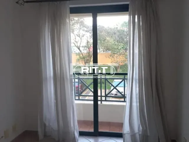 Apartamento com 60m² 2 quartos e 1 banheiro, para alugar, no bairro Mansões Santo Antônio em Campinas