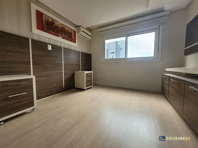 Apartamento 3 quartos e 2 banheiros, à venda, no bairro Sanvitto em Caxias do Sul