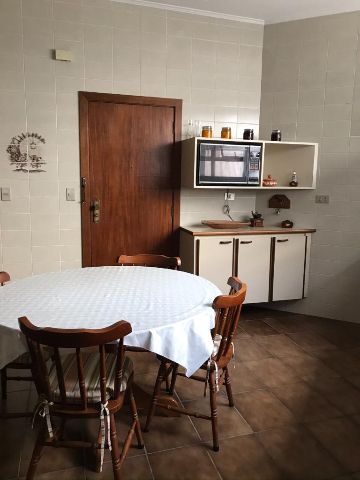 Apartamento com 180m² 3 quartos e 4 banheiros, à venda, no bairro Enseada em Guarujá