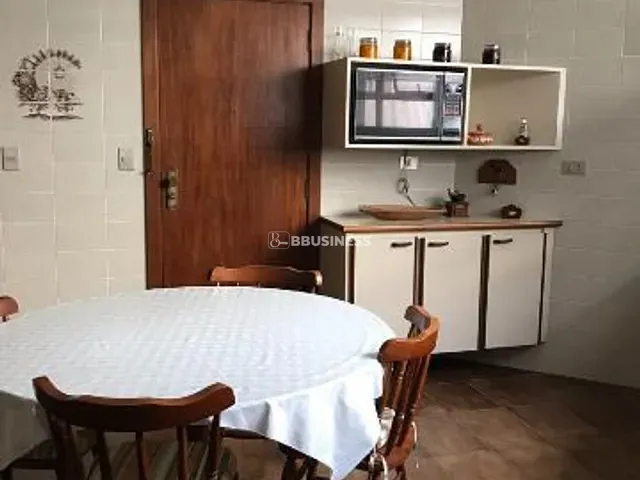 Apartamento com 180m² 3 quartos e 4 banheiros, à venda, no bairro Enseada em Guarujá