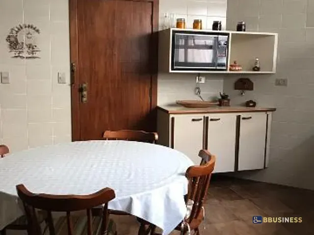 Apartamento com 180m² 3 quartos e 4 banheiros, à venda, no bairro Enseada em Guarujá