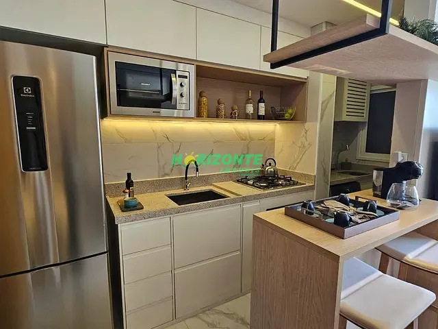 Apartamento com 39m² 2 quartos e 1 banheiro, à venda, no bairro Parque dos Ipês em São José dos Campos