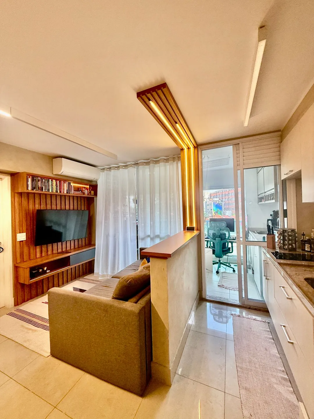 Apartamento para venda e locação em Pinheiros com 1 quarto, sendo 1 suíte, 46m²