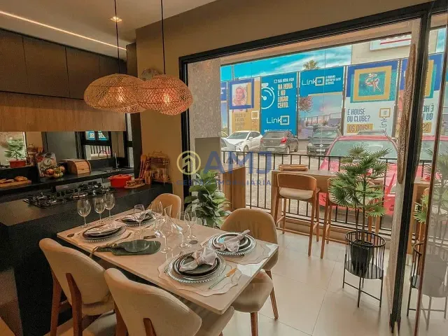 Apartamento 2 quartos e 2 banheiros, à venda, no bairro Jardim Palácios em Aparecida de Goiânia
