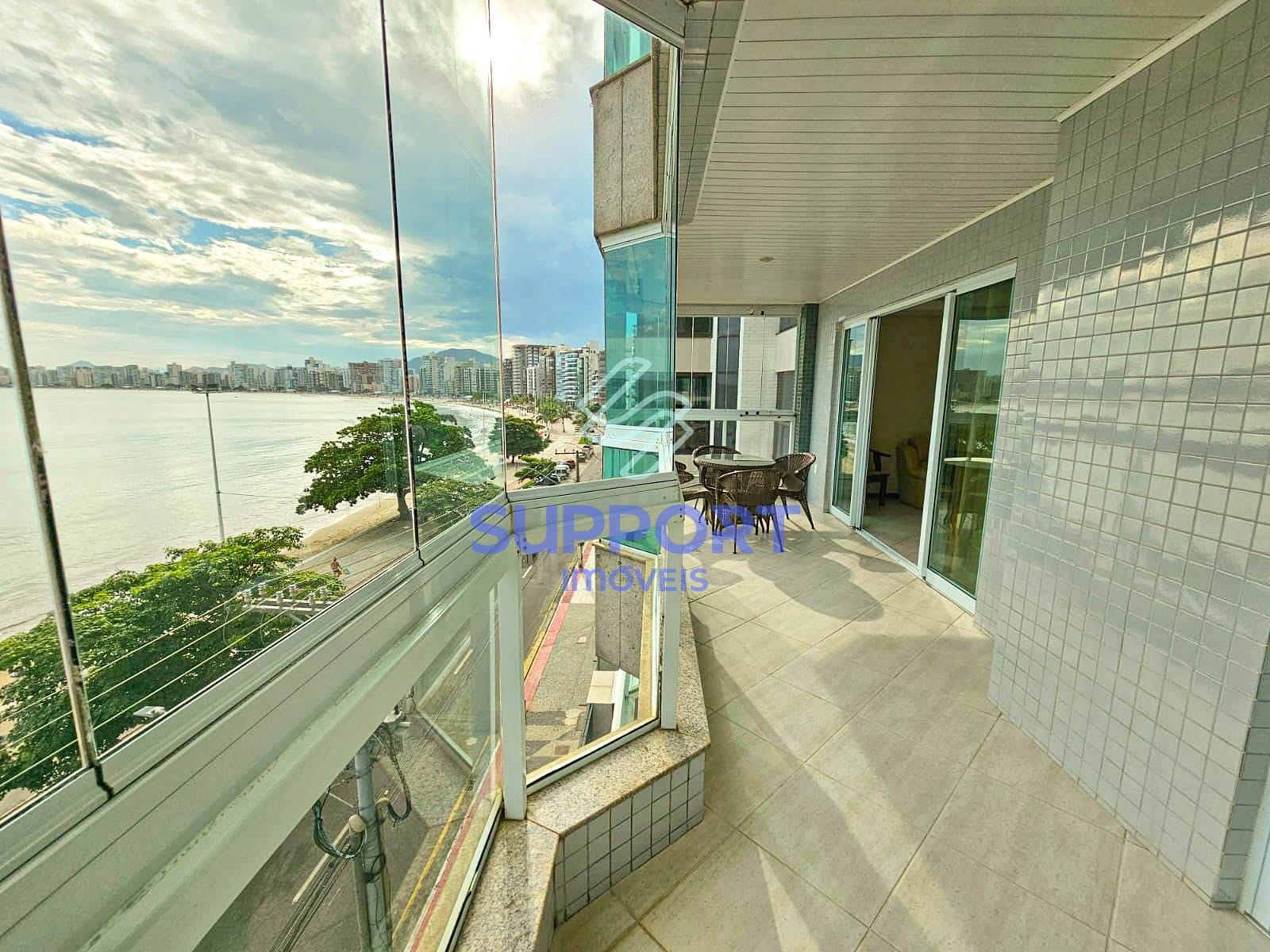 Apartamento, 4 quartos, 220 m² - Foto 1