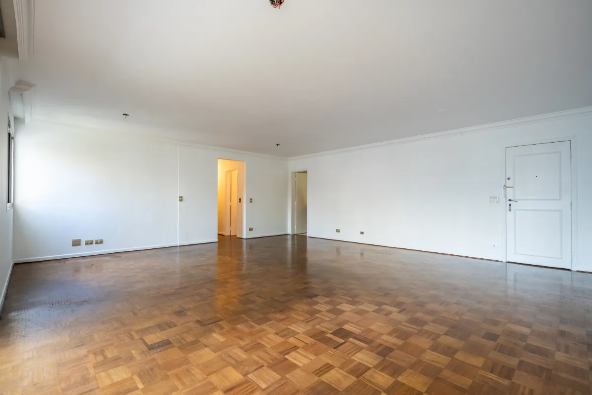 Apartamento para venda em Moema com 3 quartos, sendo 1 suíte, 145m²
