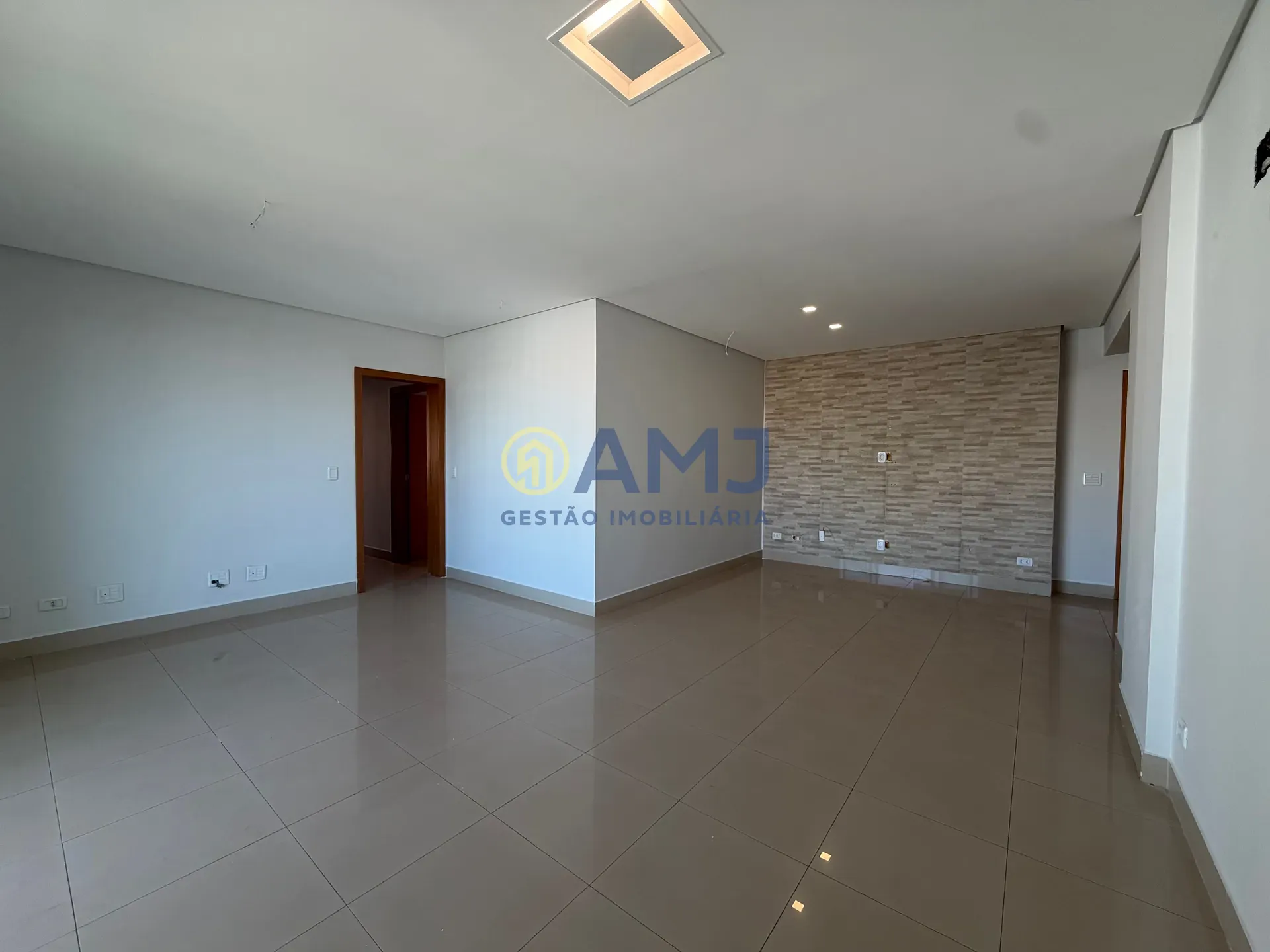 Apartamento, 3 quartos, 142 m² - Foto 2
