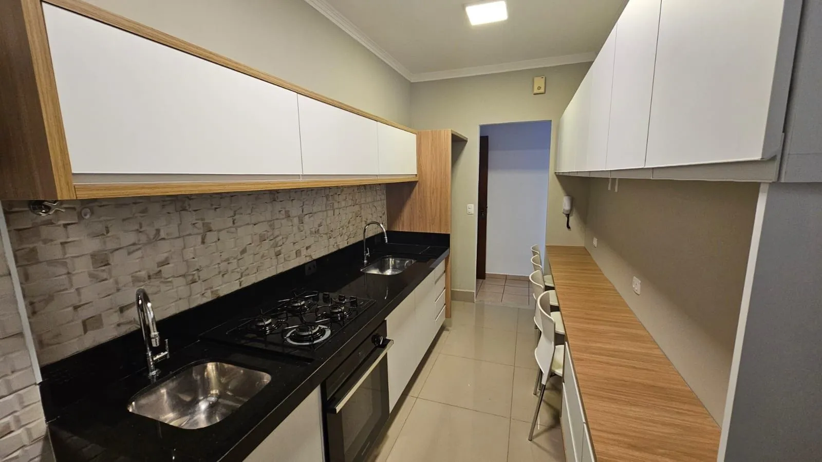 Apartamento, 2 quartos, 64 m² - Foto 1