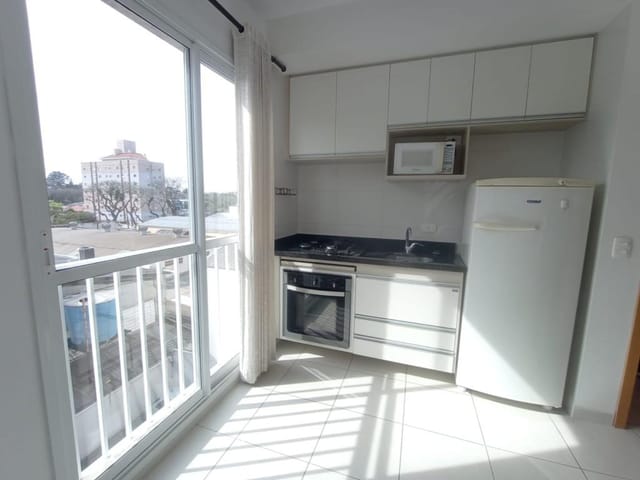Apartamento 1 quarto e 1 banheiro, para alugar, no bairro Prado Velho em Curitiba