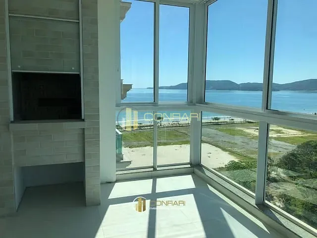 Apartamento com 308m² 4 quartos e 5 banheiros, à venda, no bairro Meia Praia em Itapema
