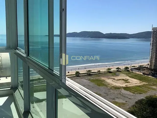 Apartamento com 308m² 4 quartos e 5 banheiros, à venda, no bairro Meia Praia em Itapema