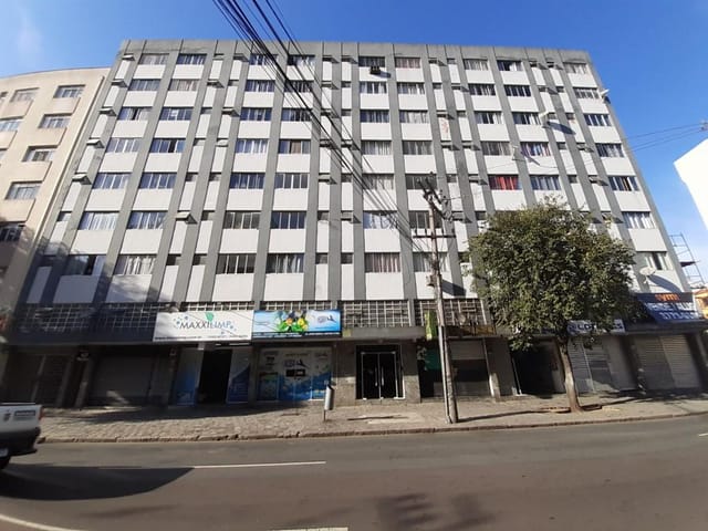 Apartamento 1 quarto e 1 banheiro, para alugar, no bairro Centro em Curitiba