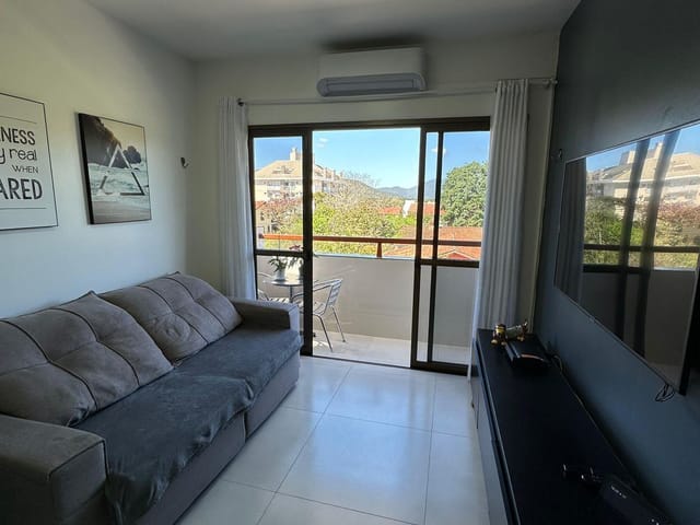 Apartamento 2 quartos e 1 banheiro, à venda, no bairro Canasvieiras em Florianópolis