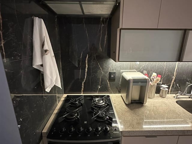 Apartamento com 76m² 2 quartos e 2 banheiros, à venda, no bairro Dezoito do Forte Empresarial/Alphaville. em Barueri