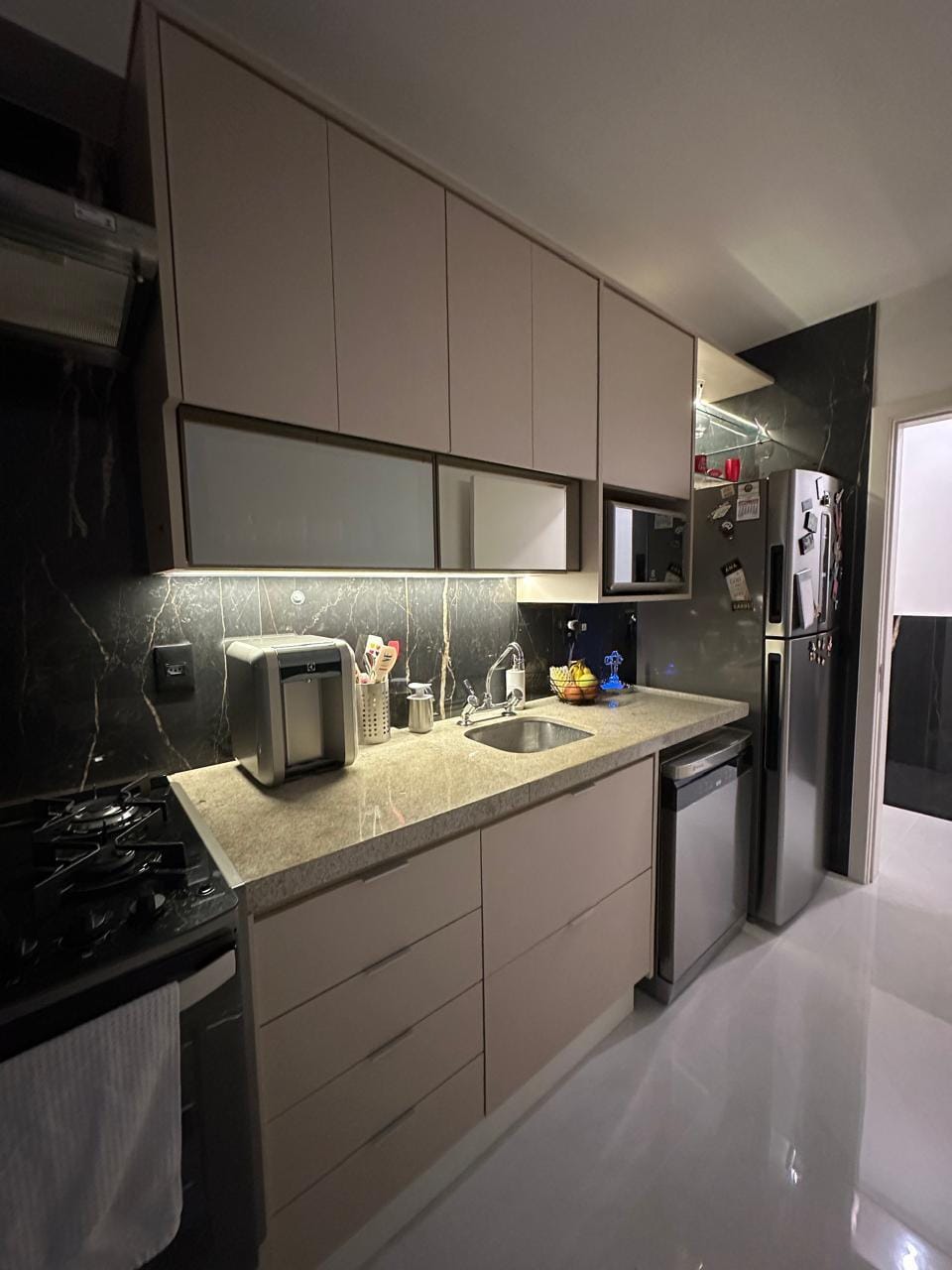 Apartamento em Dezoito do Forte Empresarial/Alphaville — foto 1