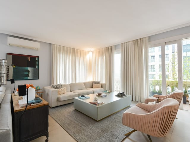 Foto do Apartamento - Apartamento tipo para venda em Pinheiros com 4 quartos, sendo 4 suítes, 246m² | Lares e Andares Imóveis