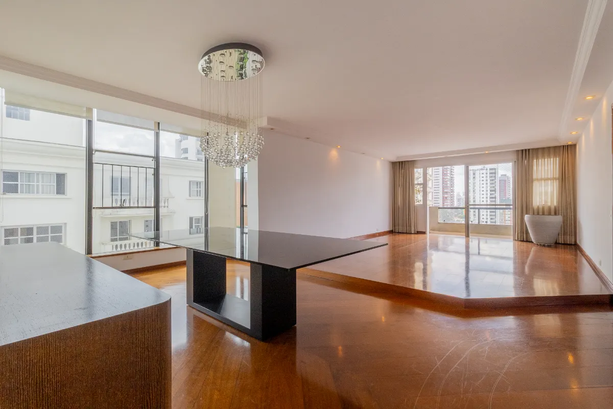 Apartamento para venda em Campo Belo com 3 quartos, sendo 1 suíte, 236m²