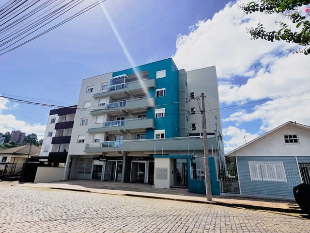 Apartamento 3 quartos e 2 banheiros, à venda, no bairro Cruzeiro em Caxias do Sul